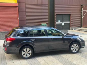 Subaru Outback 2.5i SE Lineartronic 4WD Euro 5 5dr (SNavPlus)