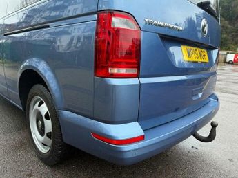 Volkswagen Transporter Shuttle 2.0 TDI SE DSG FWD LWB Euro 6 (s/s) 5dr