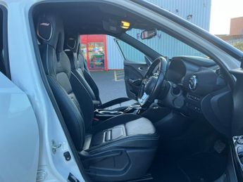 Nissan Juke 1.0 DIG-T Tekna+ DCT Auto Euro 6 (s/s) 5dr