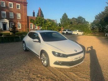 Volkswagen Scirocco 2.0 TDI BlueMotion Tech DSG Euro 5 (s/s) 3dr (Nav)