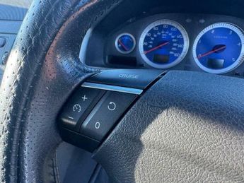 Volvo XC90 2.4 D5 R-Design Geartronic 4WD Euro 5 5dr