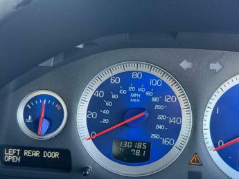 Volvo XC90 2.4 D5 R-Design Geartronic 4WD Euro 5 5dr