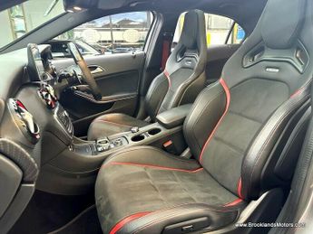 Mercedes A Class AMG A 45 4MATIC PREMIUM [6X MERCEDES SERVICES, PANORAMIC ROOF, H