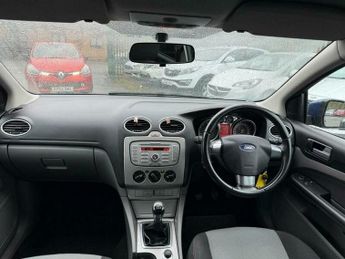 Ford Focus 1.6 Zetec 5dr