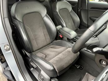 Audi Q3 TFSI QUATTRO S LINE BLACK EDITION