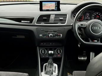 Audi Q3 TFSI QUATTRO S LINE BLACK EDITION