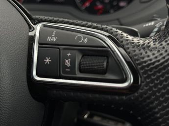 Audi Q3 TFSI QUATTRO S LINE BLACK EDITION