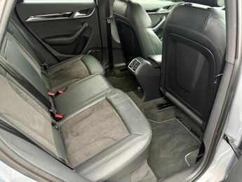 Audi Q3 TFSI QUATTRO S LINE BLACK EDITION