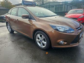 Ford Focus 1.0T EcoBoost Zetec Euro 5 (s/s) 5dr
