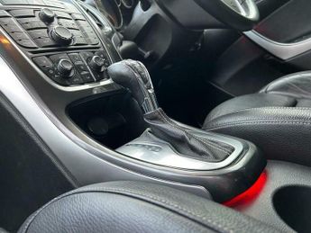 Vauxhall Astra 2.0 CDTi Elite Auto Euro 5 5dr