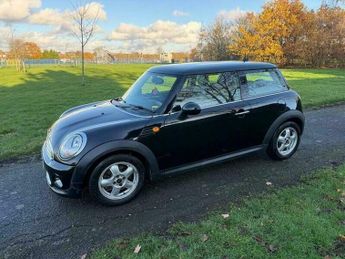 MINI Hatch 1.6 Cooper Hatchback 3dr Petrol Steptronic Euro 5 (122 ps)