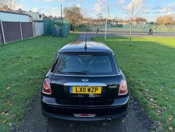 MINI Hatch 1.6 Cooper Hatchback 3dr Petrol Steptronic Euro 5 (122 ps)