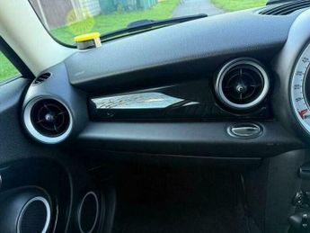 MINI Hatch 1.6 Cooper Hatchback 3dr Petrol Steptronic Euro 5 (122 ps)