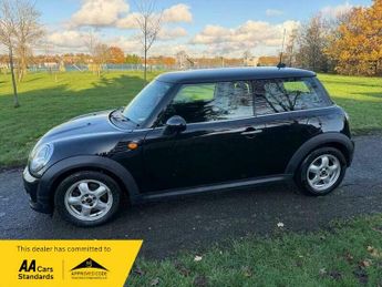 MINI Hatch 1.6 Cooper Hatchback 3dr Petrol Steptronic Euro 5 (122 ps)