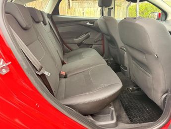 Ford Focus 1.6 Zetec Powershift Euro 6 5dr