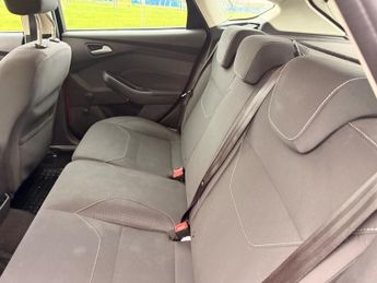 Ford Focus 1.6 Zetec Powershift Euro 6 5dr