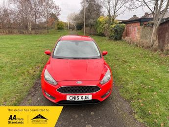 Ford Focus 1.6 Zetec Hatchback 5dr Petrol Powershift Euro 6 (125 ps)