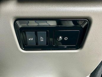 Jaguar F-Pace PORTFOLIO