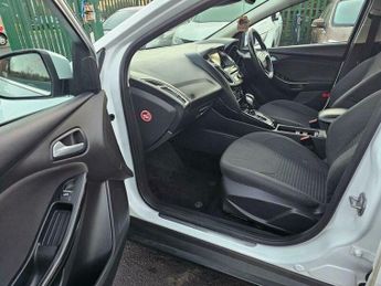 Ford Focus 1.0T EcoBoost Titanium Auto Euro 6 (s/s) 5dr