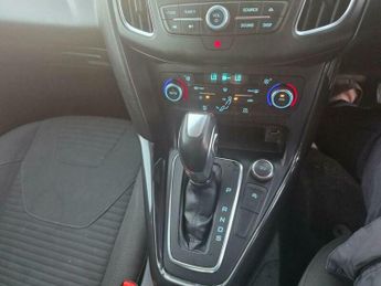 Ford Focus 1.0T EcoBoost Titanium Auto Euro 6 (s/s) 5dr