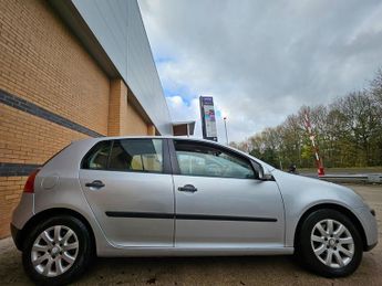 Volkswagen Golf SE TDI (105BHP)