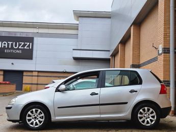 Volkswagen Golf SE TDI (105BHP)