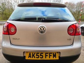 Volkswagen Golf SE TDI (105BHP)