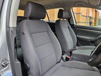 Volkswagen Golf SE TDI (105BHP)