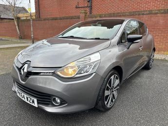 Renault Clio DYNAMIQUE S MEDIANAV 1.5 dCi AUTOMATIC £20 TAX