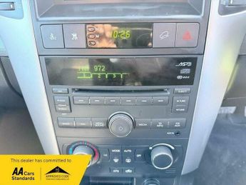 Chevrolet Captiva 2.0 VCDi LTZ SUV 5dr Diesel Auto 4WD Euro 4 (7 Seats) (148 bhp)