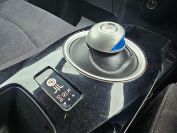 Nissan Leaf 24kWh Acenta Auto 5dr
