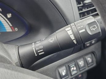 Nissan Leaf 24kWh Acenta Auto 5dr