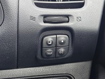 Nissan Leaf 24kWh Acenta Auto 5dr