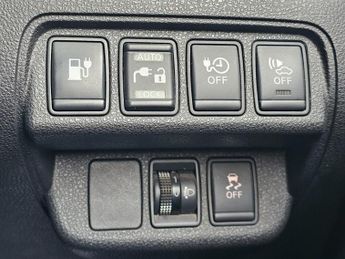 Nissan Leaf 24kWh Acenta Auto 5dr