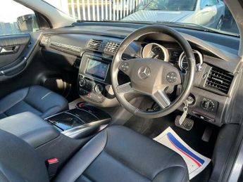 Mercedes-Benz Sprinter 3.0 R300 CDI V6 BlueEfficiency G-Tronic+ Euro 5 5dr (7 seats)