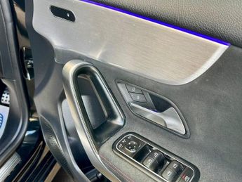 Mercedes A Class A 200 D AMG LINE PREMIUM 2