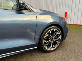 Ford Focus 2.0 EcoBlue ST-Line X Auto Euro 6 (s/s) 5dr
