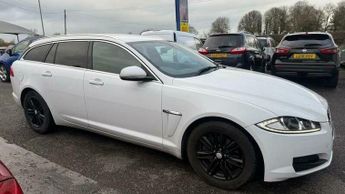 Jaguar XF 2.2d Luxury Sportbrake Auto Euro 5 (s/s) 5dr