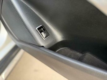 Mercedes-Benz C Class 2.1 GLA220d AMG Line (Premium Plus) 7G-DCT 4MATIC Euro 6 (s/s) 5