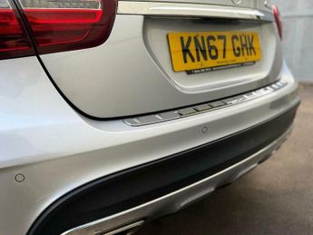 Mercedes-Benz C Class 2.1 GLA220d AMG Line (Premium Plus) 7G-DCT 4MATIC Euro 6 (s/s) 5