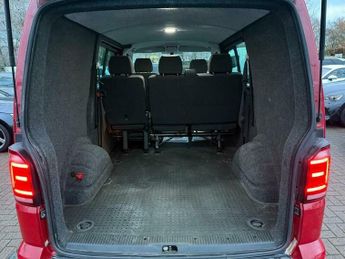 Volkswagen Transporter 2.0 TDI T30 BlueMotion Tech Edition Kombi DSG FWD SWB Euro 6 (s/