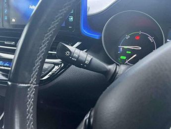 Toyota C-HR 1.8 VVT-h Dynamic CVT Euro 6 (s/s) 5dr