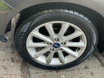 Ford Focus 1.6 Titanium Powershift Euro 6 5dr