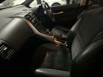 Toyota Auris 1.8 VVT-h T Spirit CVT Euro 5 (s/s) 5dr