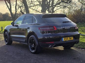Porsche Macan D S PDK