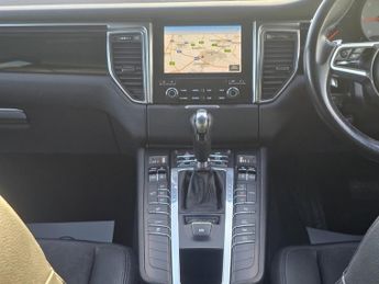 Porsche Macan D S PDK