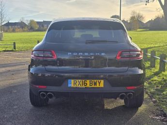 Porsche Macan D S PDK
