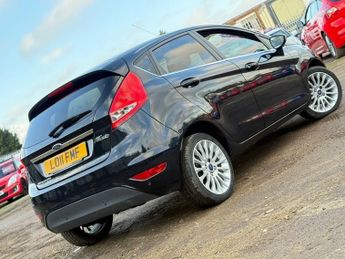 Ford Fiesta 1.4 Titanium Hatchback 5dr Petrol Automatic (154 g/km, 94 bhp)