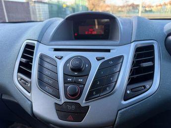 Ford Fiesta 1.4 Edge Hatchback 5dr Petrol Automatic (154 g/km, 94 bhp)