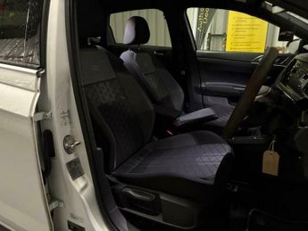 Volkswagen Polo 1.0 TSI R-Line DSG Euro 6 (s/s) 5dr